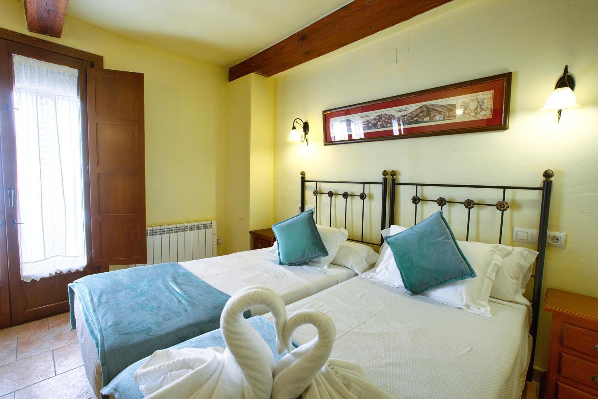 Double or Twin Room,1742806560:JPEG